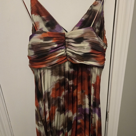 MNG (Bloggers Favorite) Pleated Satin Dress Size Small - Picture 9 of 13